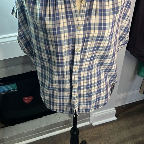 Madewell button down top - Picture 5 of 11